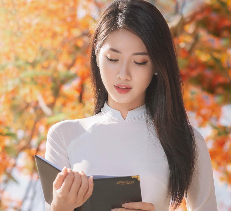 Một lần thôi mùa hạ đừng qua